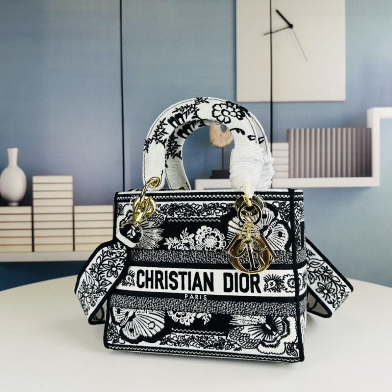 D*or top handle bags
